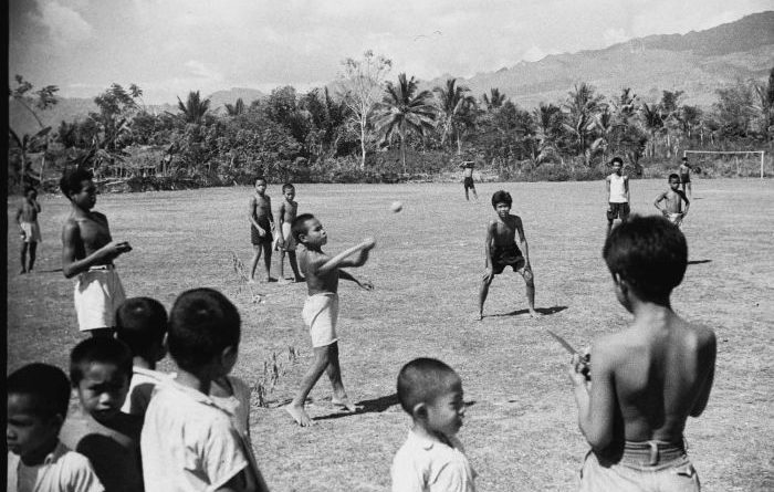 sejarah bola kasti di Indonesia